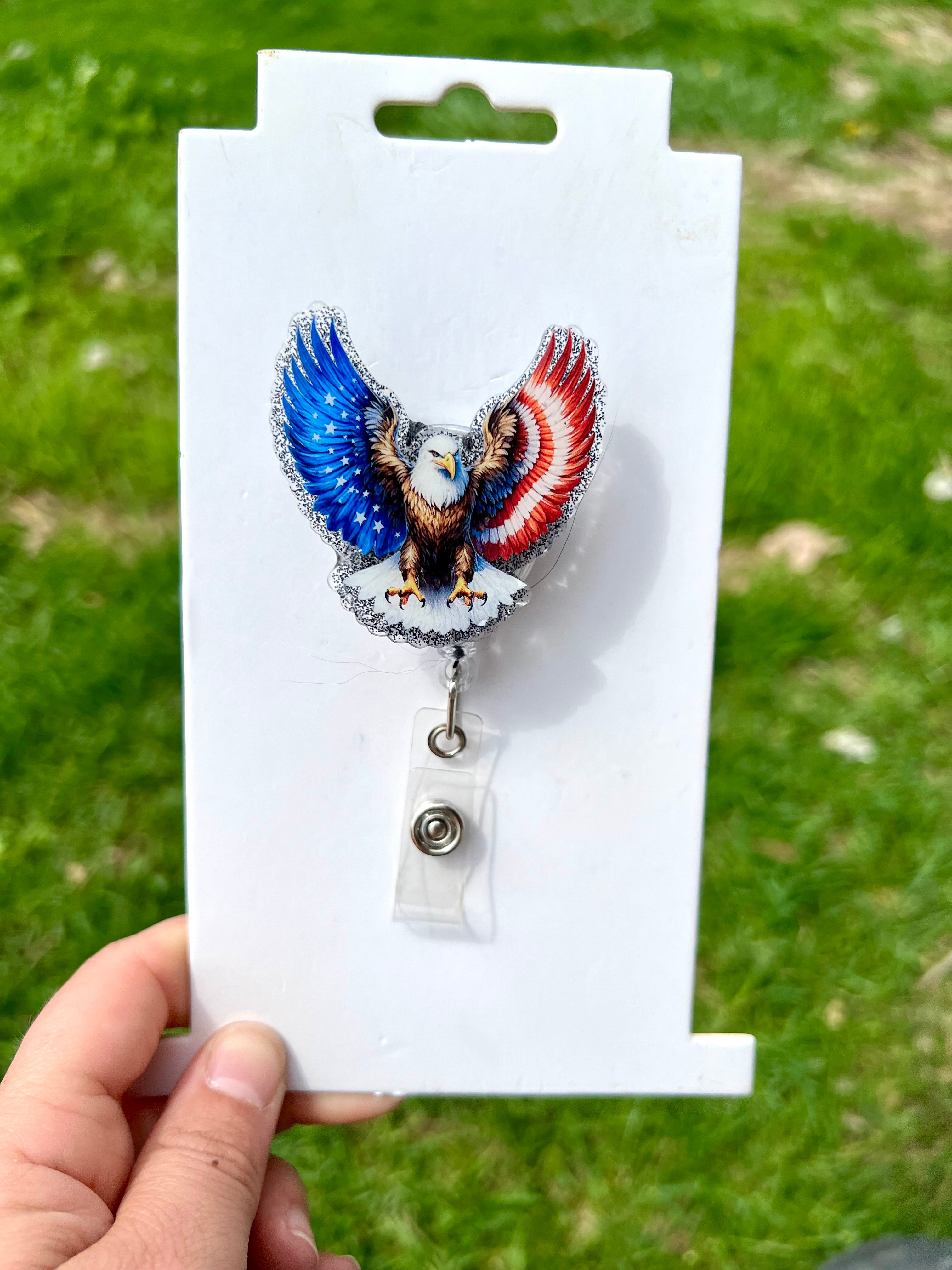 Eagle interchangeable badge reel