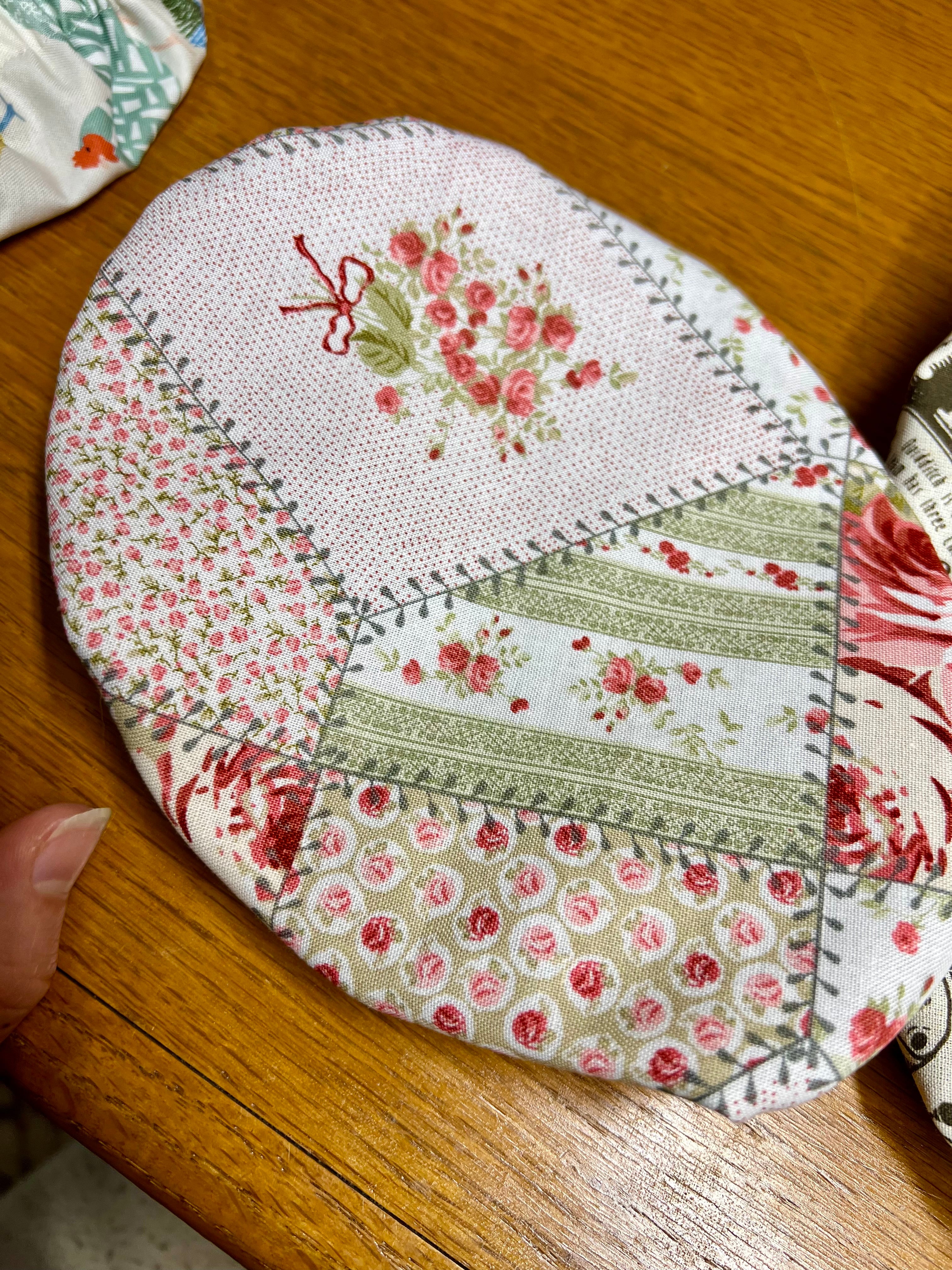 Reversible bowl covers